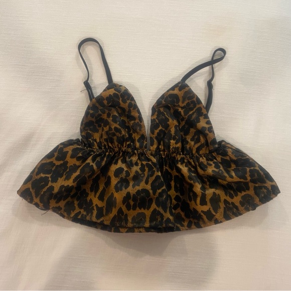 superdown Peplum Leopard Print Crop Tank - Picture 5 of 6